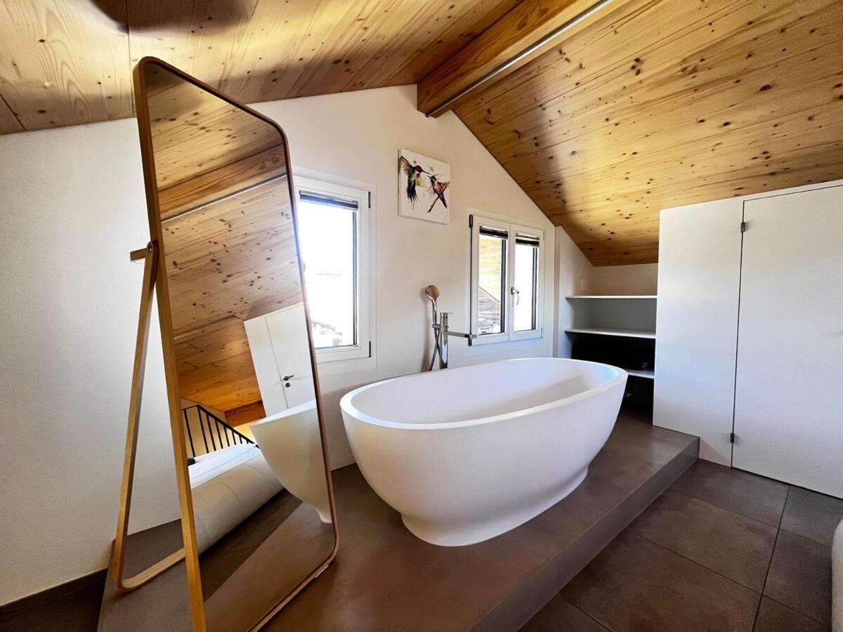 Apartament Beim Brunnen Gsteigwiler Zewnętrze zdjęcie