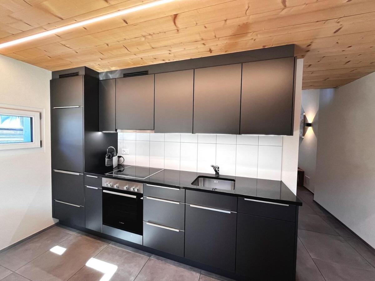 Apartament Beim Brunnen Gsteigwiler Zewnętrze zdjęcie